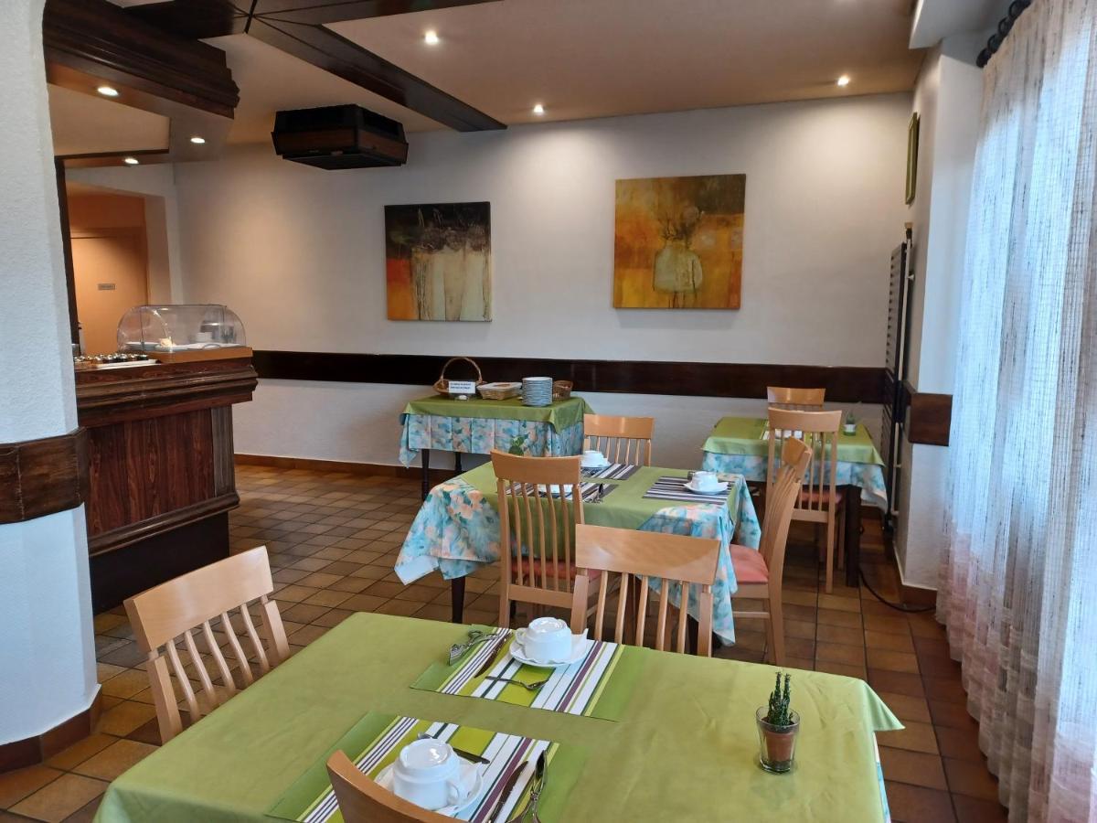 Logis - Hotel Restaurant Bellevue Annecy Exterior photo